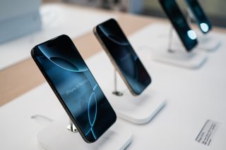 apple iPhone 16 Pro
